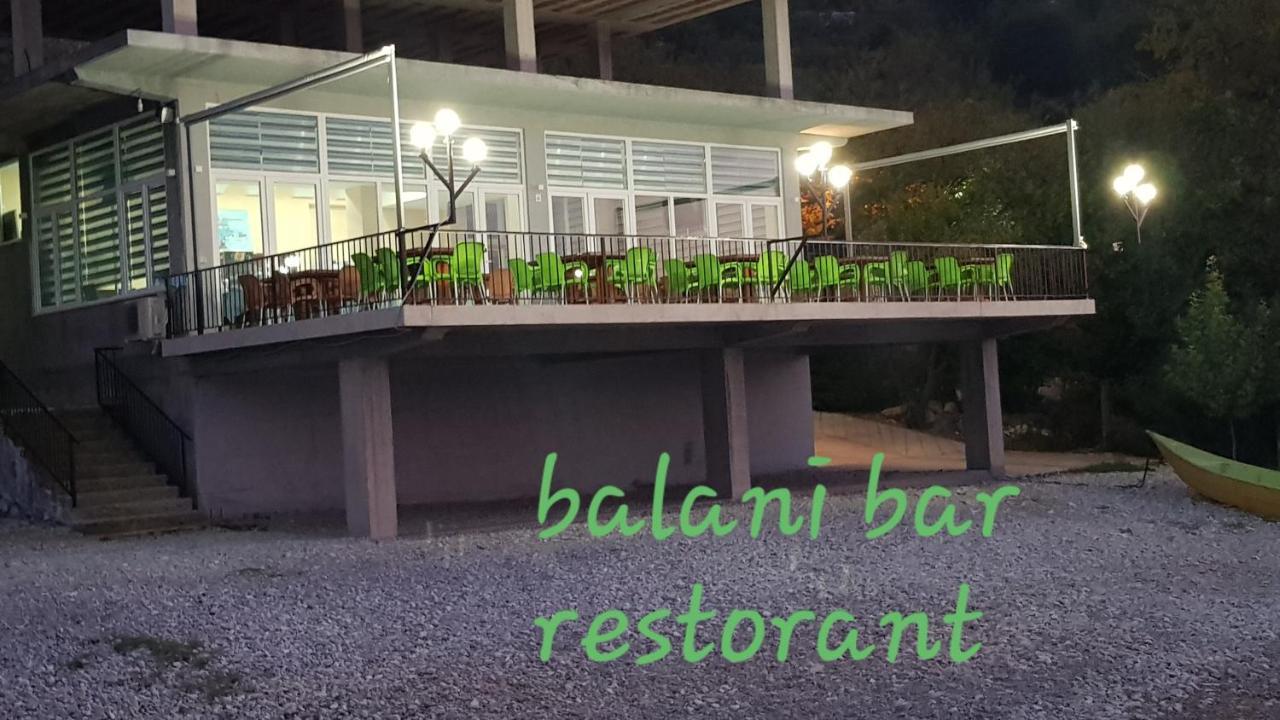 שקודר Rooms Lake View Balani Restaurant מראה חיצוני תמונה