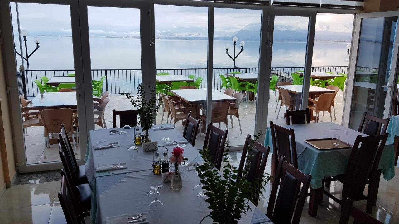 שקודר Rooms Lake View Balani Restaurant מראה חיצוני תמונה