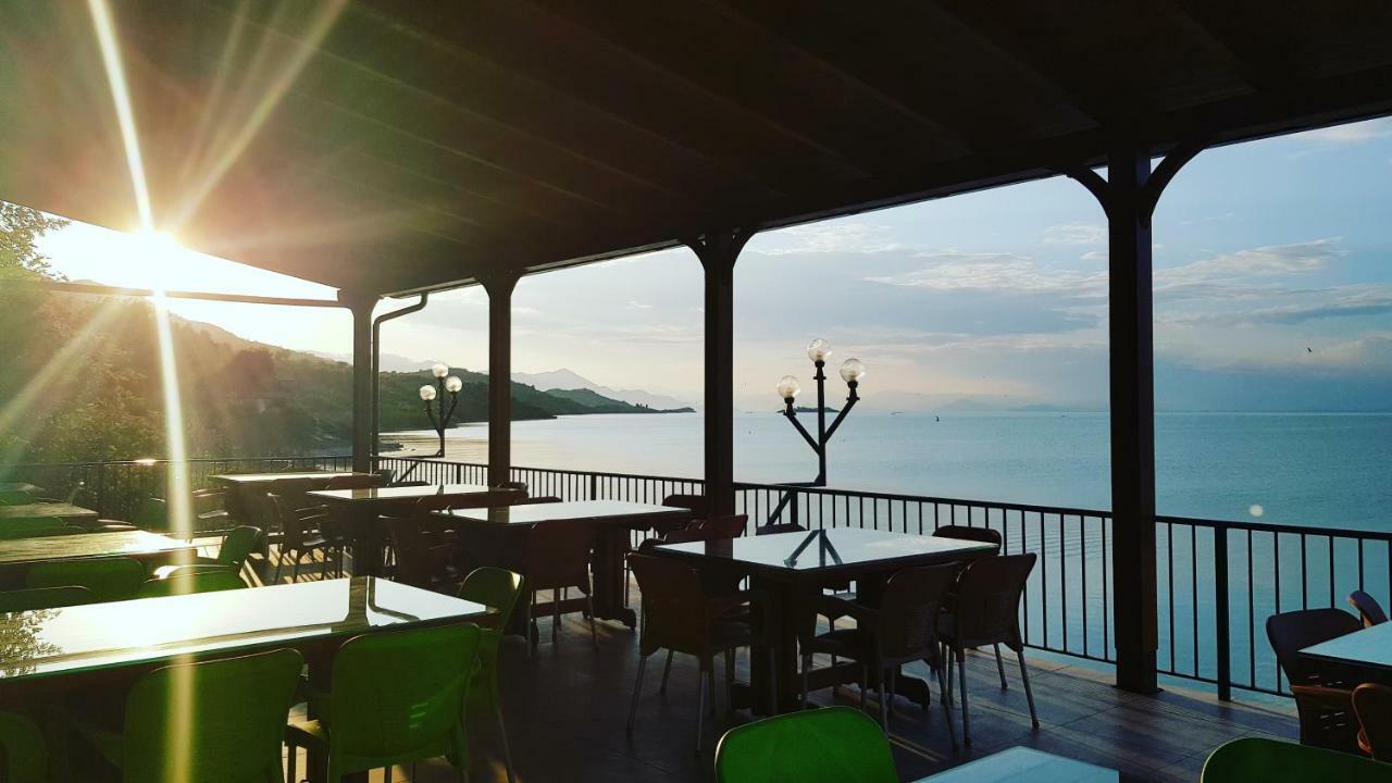 שקודר Rooms Lake View Balani Restaurant מראה חיצוני תמונה
