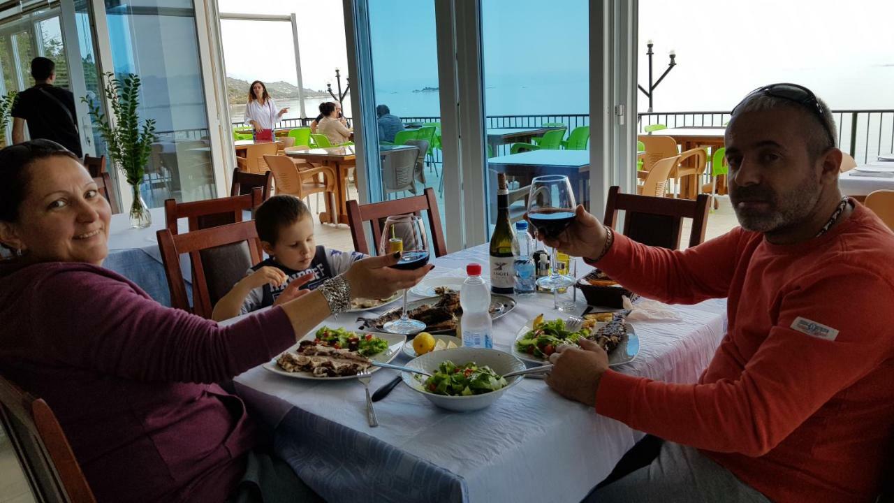 שקודר Rooms Lake View Balani Restaurant מראה חיצוני תמונה