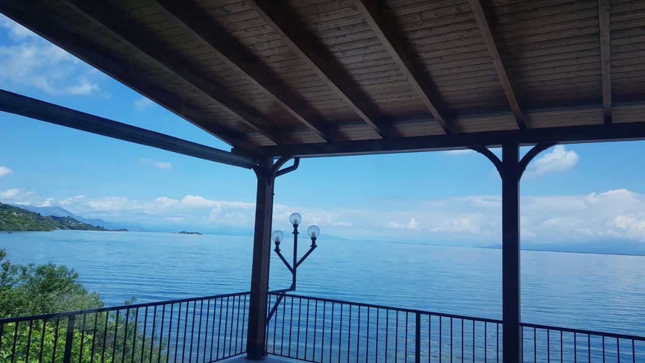 שקודר Rooms Lake View Balani Restaurant מראה חיצוני תמונה