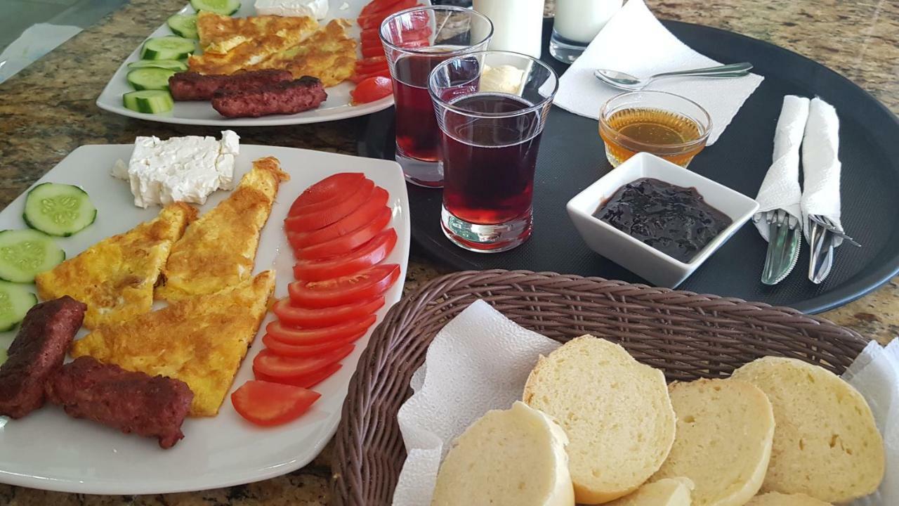 שקודר Rooms Lake View Balani Restaurant מראה חיצוני תמונה